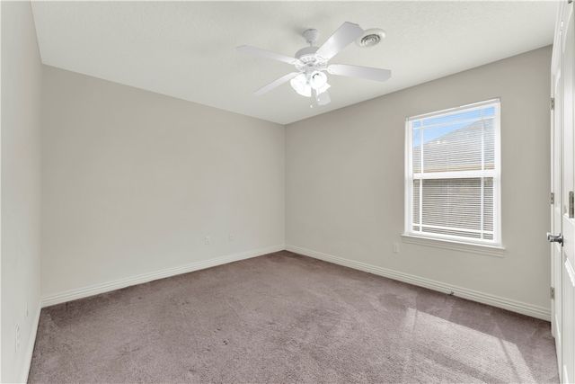 545 Red Oak Street, Gentry, AR 72734