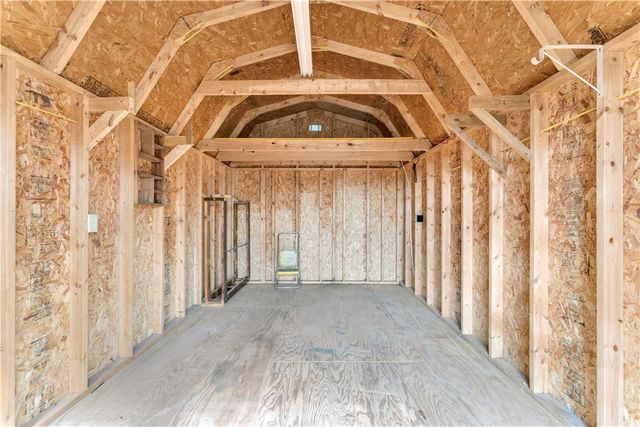 545 Red Oak Street, Gentry, AR 72734