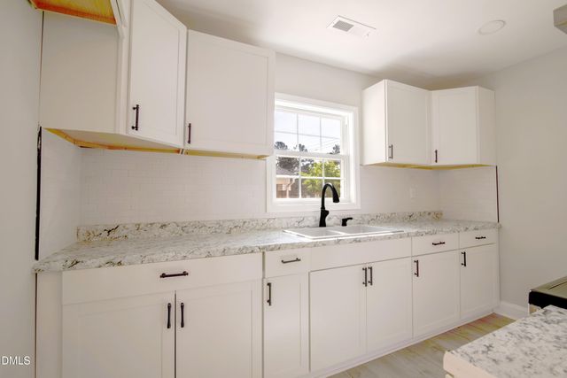 1302 Westwood Avenue W, Wilson, NC 27893