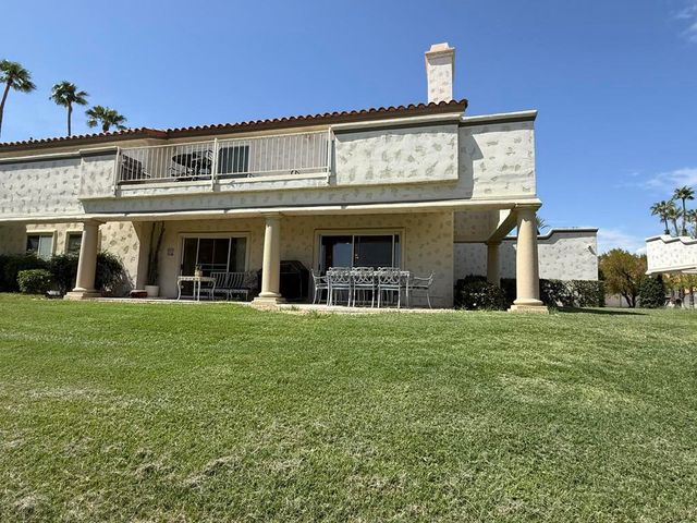 326 Vista Royale Drive, Palm Desert, CA 92211