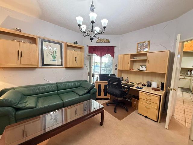 326 Vista Royale Drive, Palm Desert, CA 92211