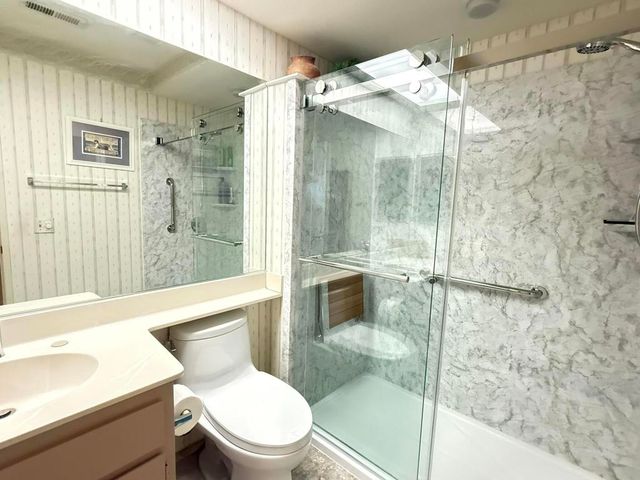 326 Vista Royale Drive, Palm Desert, CA 92211