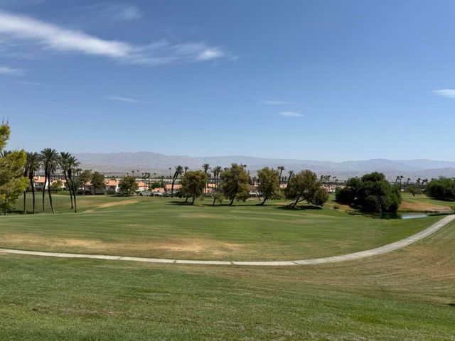 326 Vista Royale Drive, Palm Desert, CA 92211
