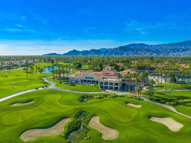 326 Vista Royale Drive, Palm Desert, CA 92211
