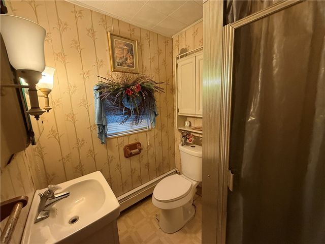 727 Thompson St, Turtle Creek, PA 15145