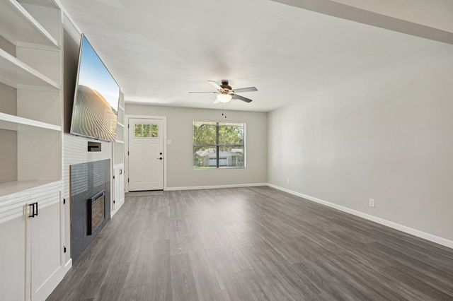 713 Galbraith Ave, Kerrville, TX 78028