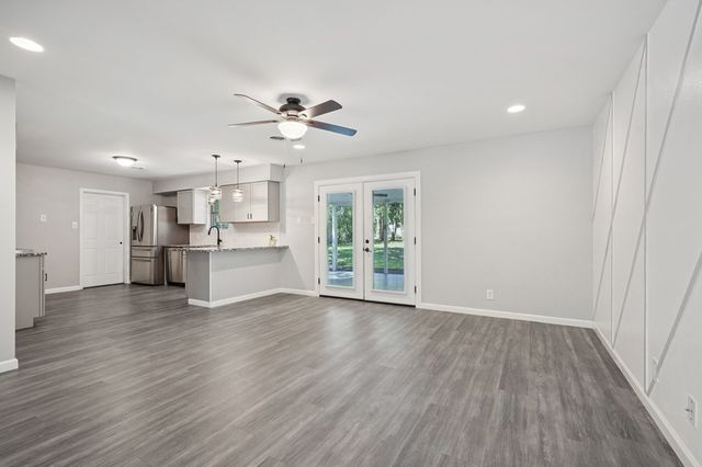 713 Galbraith Ave, Kerrville, TX 78028