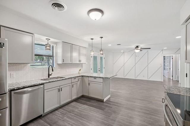 713 Galbraith Ave, Kerrville, TX 78028