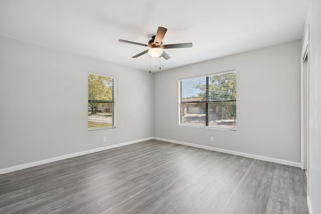 713 Galbraith Ave, Kerrville, TX 78028