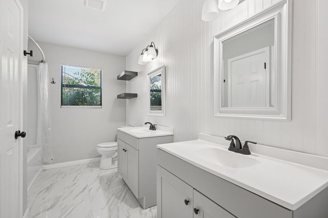 713 Galbraith Ave, Kerrville, TX 78028