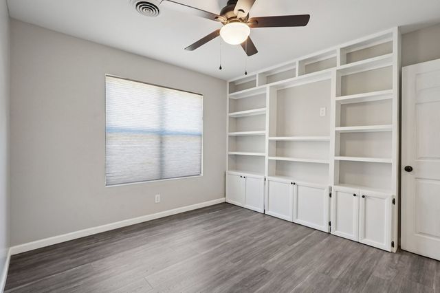 713 Galbraith Ave, Kerrville, TX 78028