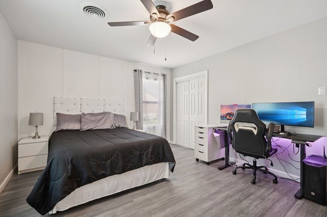 713 Galbraith Ave, Kerrville, TX 78028