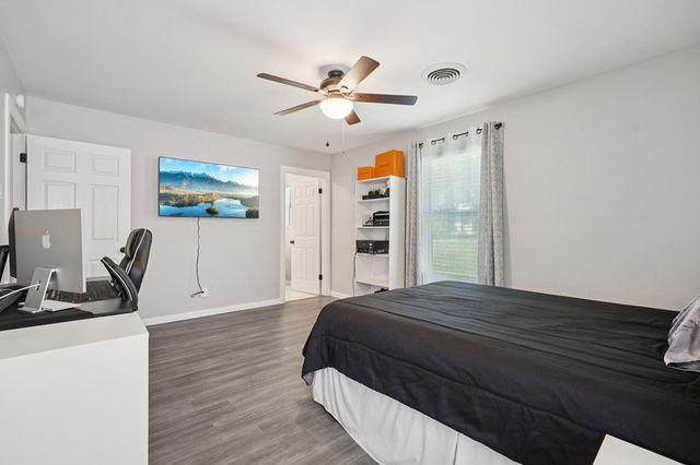 713 Galbraith Ave, Kerrville, TX 78028