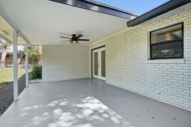 713 Galbraith Ave, Kerrville, TX 78028