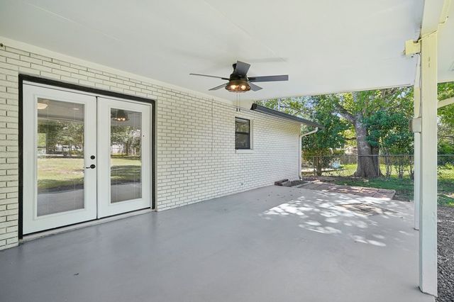 713 Galbraith Ave, Kerrville, TX 78028