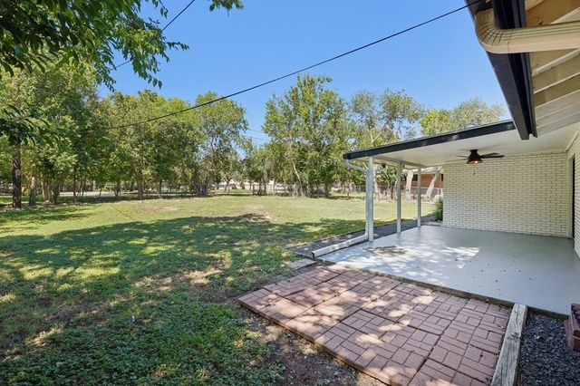 713 Galbraith Ave, Kerrville, TX 78028