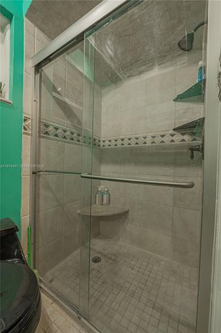 11400 Tara Dr, Plantation, FL 33325