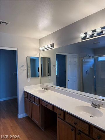 538 Los Hermanos Street, Las Vegas, NV 89144