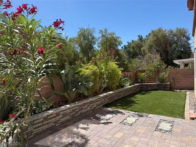 538 Los Hermanos Street, Las Vegas, NV 89144