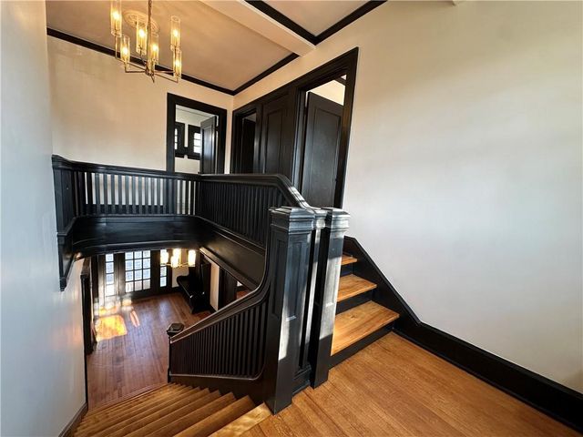 1615 Main Street, Lexington, MO 64067