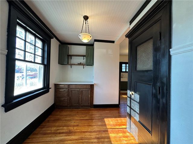 1615 Main Street, Lexington, MO 64067