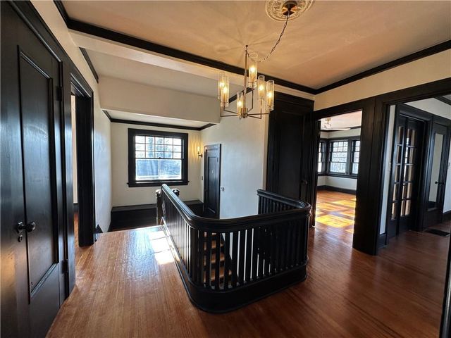 1615 Main Street, Lexington, MO 64067