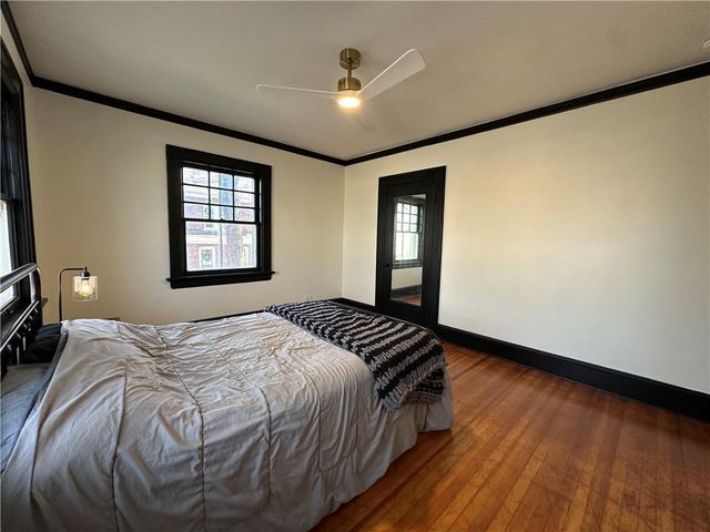 1615 Main Street, Lexington, MO 64067