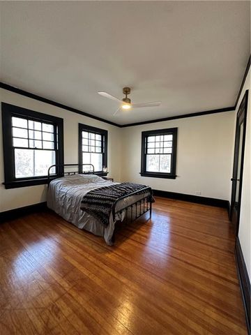 1615 Main Street, Lexington, MO 64067