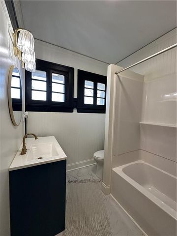 1615 Main Street, Lexington, MO 64067