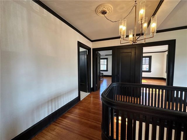 1615 Main Street, Lexington, MO 64067