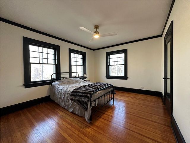 1615 Main Street, Lexington, MO 64067