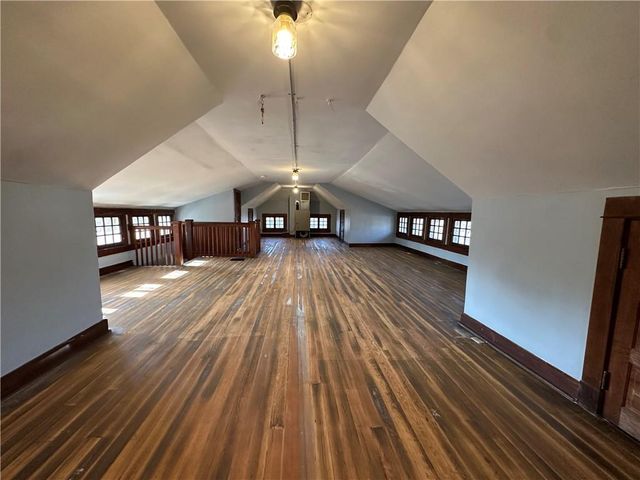 1615 Main Street, Lexington, MO 64067