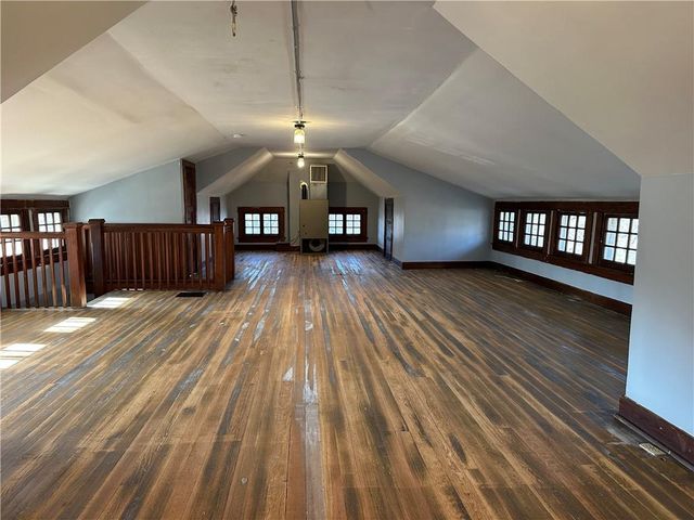 1615 Main Street, Lexington, MO 64067