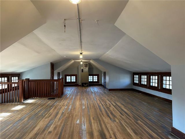 1615 Main Street, Lexington, MO 64067