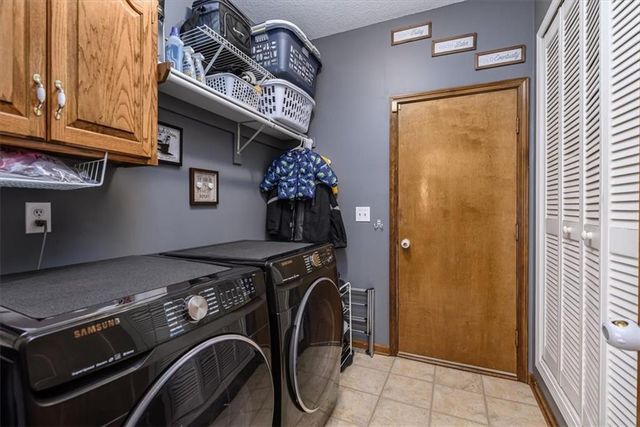 1300 NE 93rd Terrace, Kansas City, MO 64155