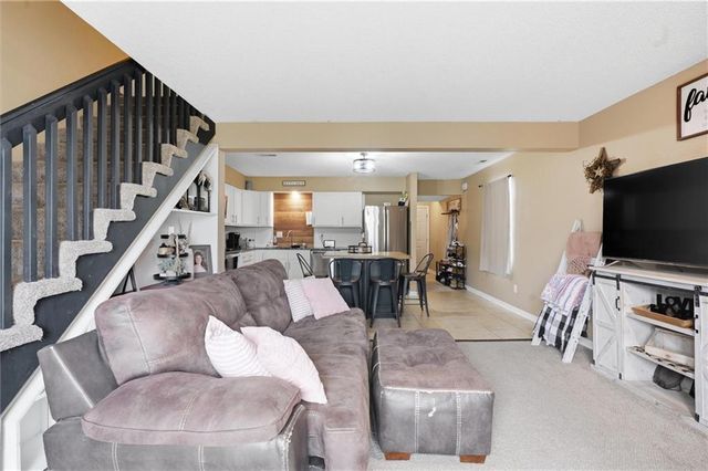 512 NE Brookwood Circle D, Blue Springs, MO 64014