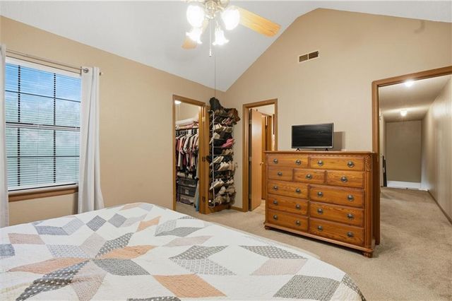 512 NE Brookwood Circle D, Blue Springs, MO 64014