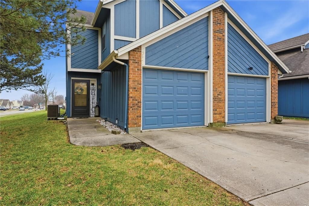 512 NE Brookwood Circle D, Blue Springs, MO 64014