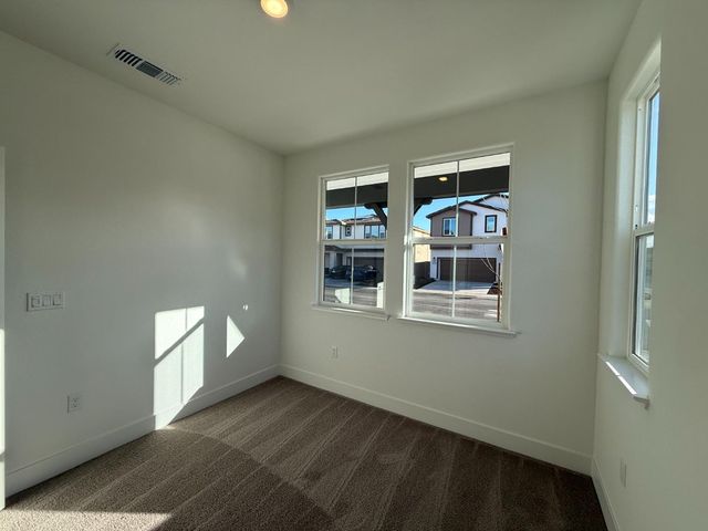 10100 Pixley Ct, Roseville, CA 95747