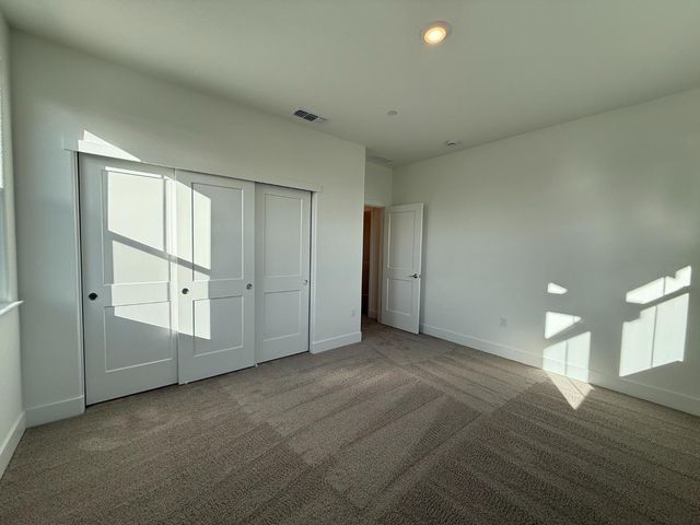 10100 Pixley Ct, Roseville, CA 95747