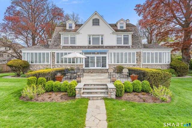 215 Ocean Drive West, Stamford, CT 06902