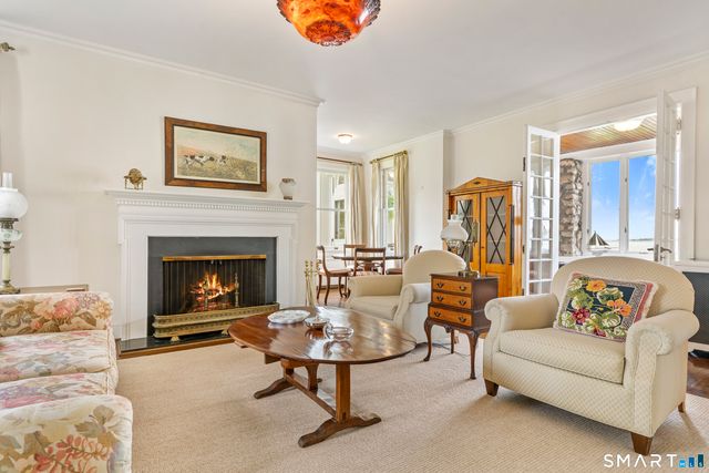 215 Ocean Drive West, Stamford, CT 06902
