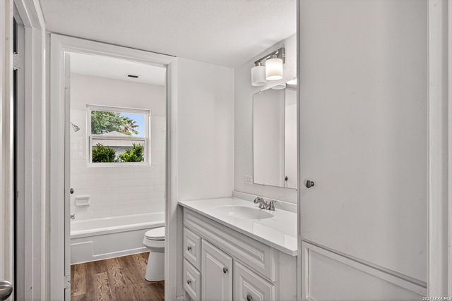 600 Gentleman Rd Apt 3, Balcones Heights, TX 78201