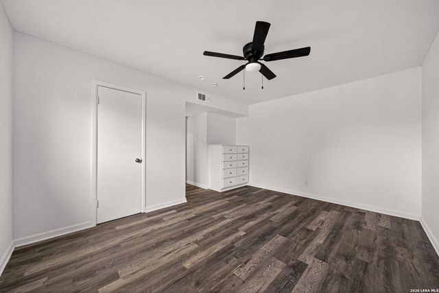 600 Gentleman Rd Apt 3, Balcones Heights, TX 78201