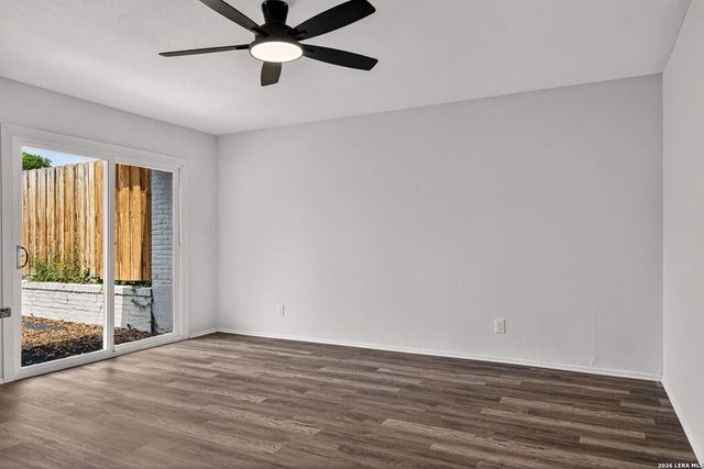 600 Gentleman Rd Apt 3, Balcones Heights, TX 78201