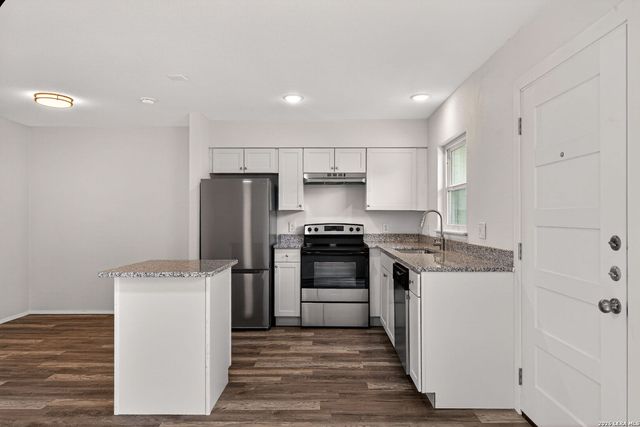 600 Gentleman Rd Apt 3, Balcones Heights, TX 78201