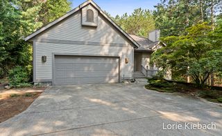 11940 Lakeshore Avenue, Grand Haven Twp, MI 49417