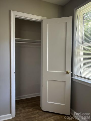 2213 Shamrock Drive, Charlotte, NC 28205