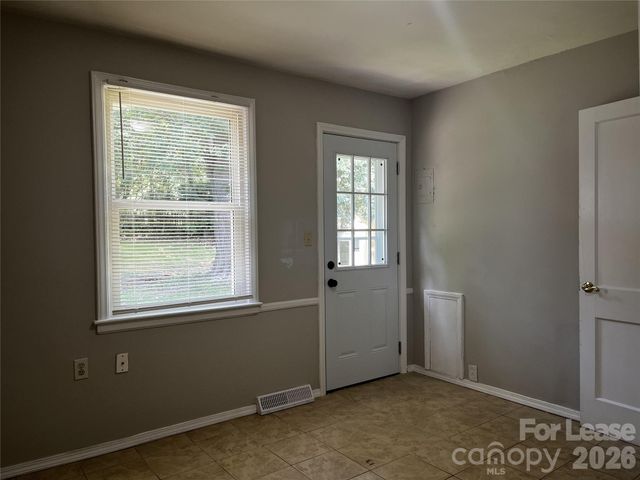 2213 Shamrock Drive, Charlotte, NC 28205