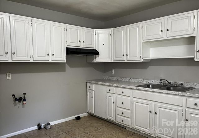 2213 Shamrock Drive, Charlotte, NC 28205